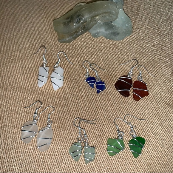 Sea glass earrings wire wrapped cobalt blue aqua green white brown milk - Picture 4 of 4
